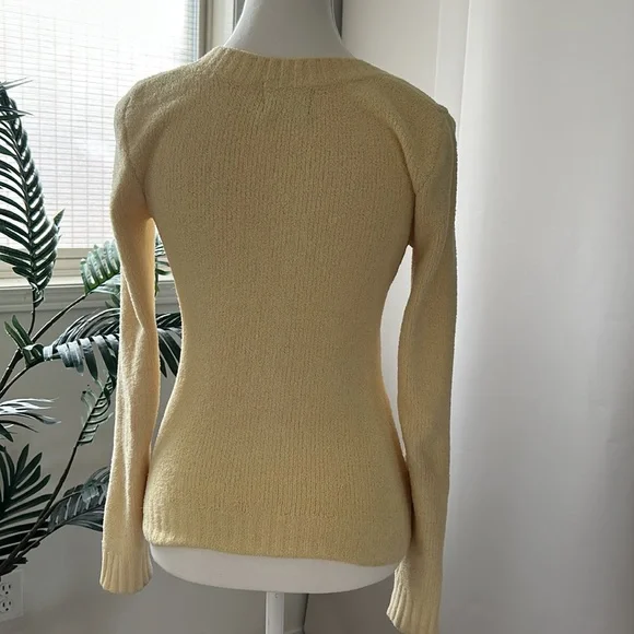 Sweater - Picture 5 of 5